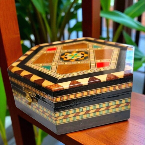 Vintage Taracea Marquetry Jewelry Box Spain Inlaid Wood Hexagon Gift Geometric - Picture 1 of 8